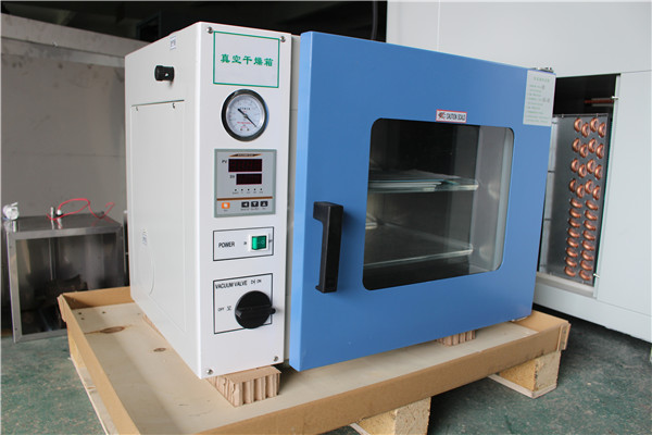 小型真空干燥箱.JPG