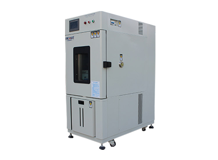 高低溫交變?cè)囼?yàn)箱.jpg